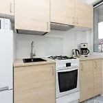 Apartment Bright For 5 In Center By Renters Gdynia