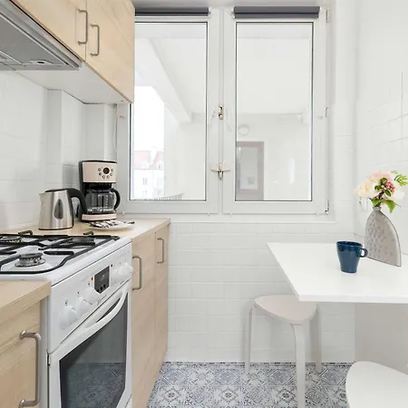 Bright For 5 In Center By Renters شقة