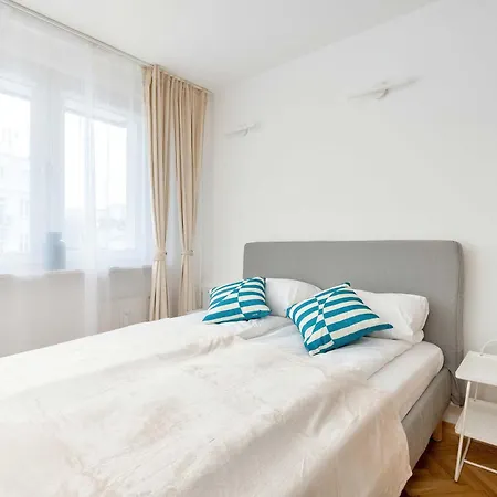 Apartment Bright For 5 In Center By Renters