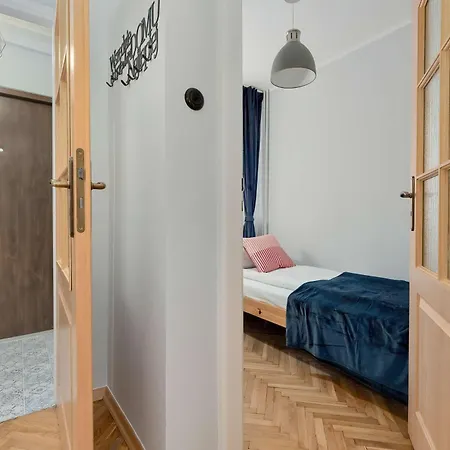 Apartment Bright For 5 In Center By Renters
